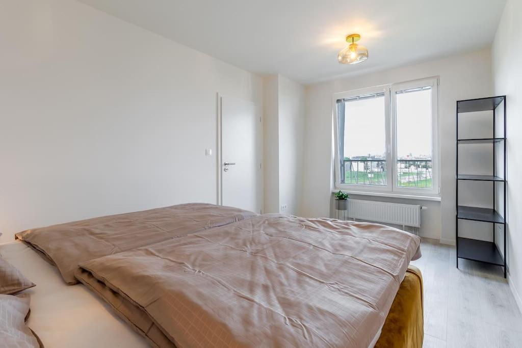 Cozy Apartment Near City Centrum And Bratislava Airport Kültér fotó