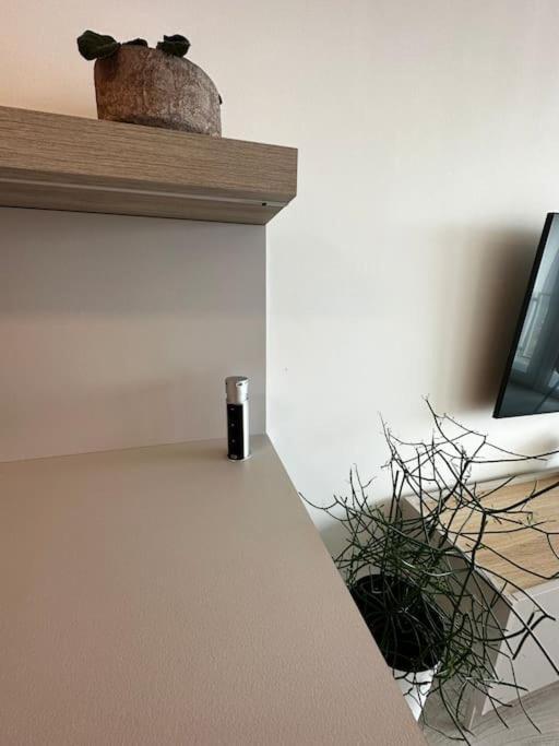 Cozy Apartment Near City Centrum And Bratislava Airport Kültér fotó